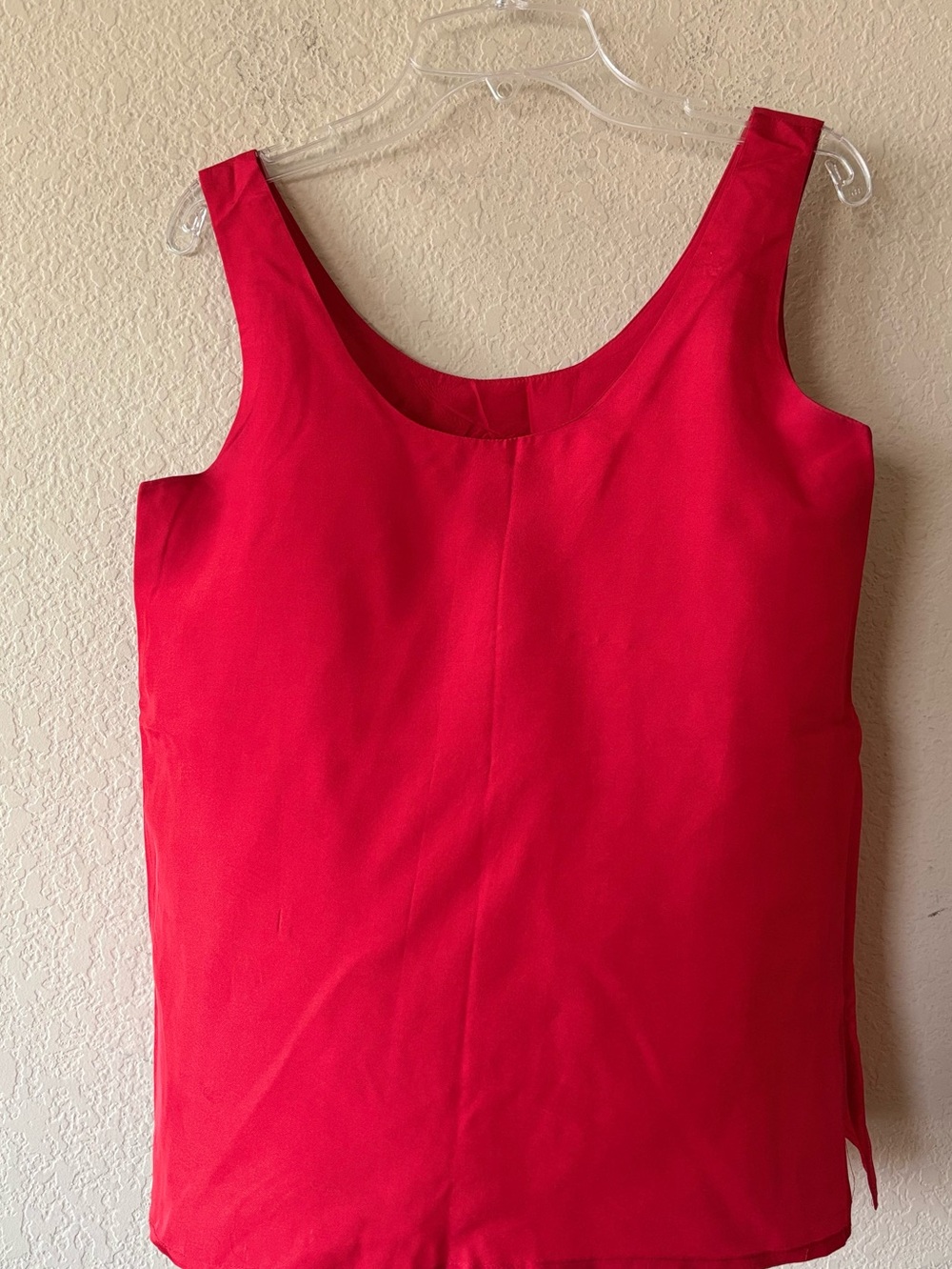 vintage Express 100% silk scoop neck shell tank top in red Size XS